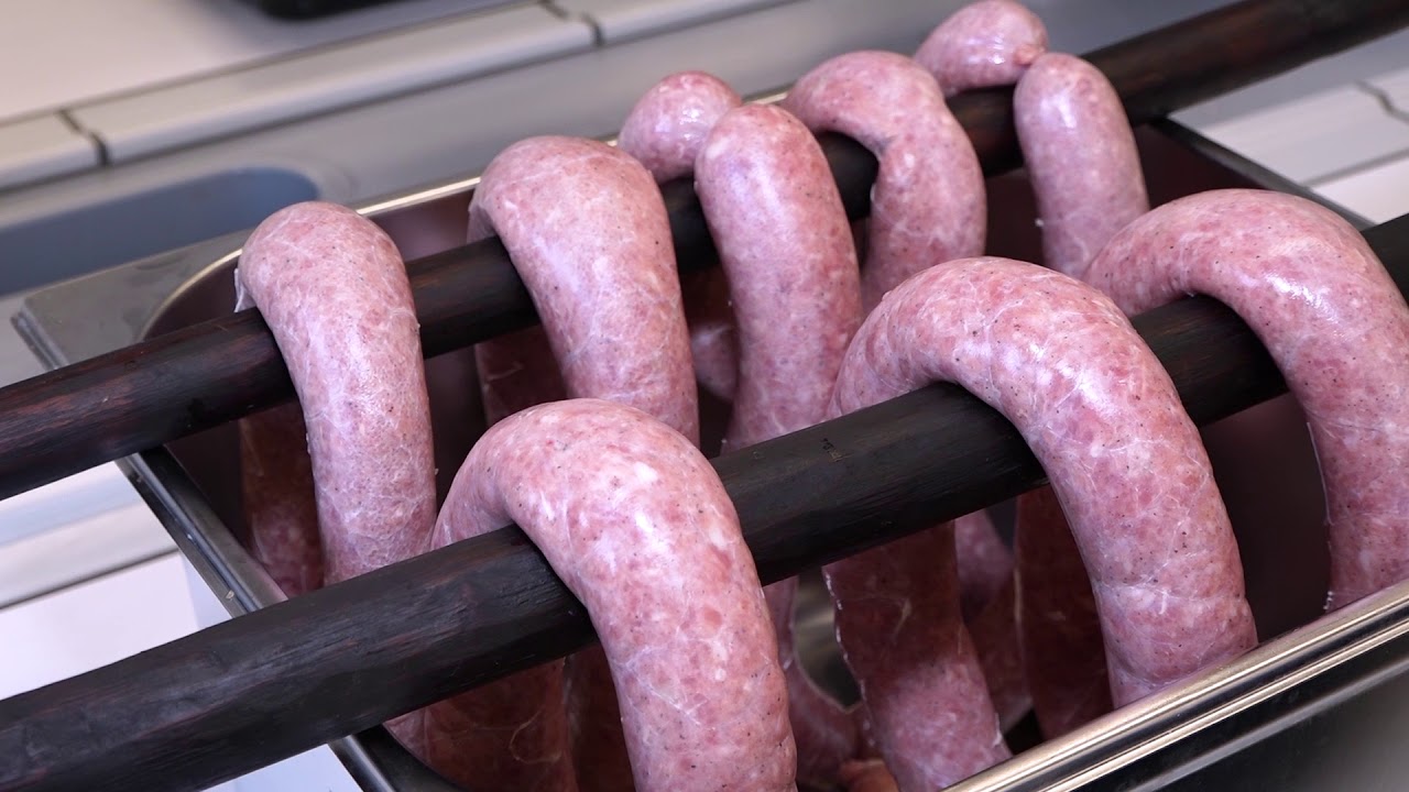 Małe przetwórstwo w gospodarstwie rolnym: Produkcja kiełbasy swojskiej
