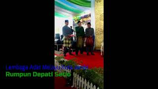 Prosesi Pengumuman Adat Atau Pembacaan IWA Pernikahan Adat Jambi ; BUDAYA JAMBI