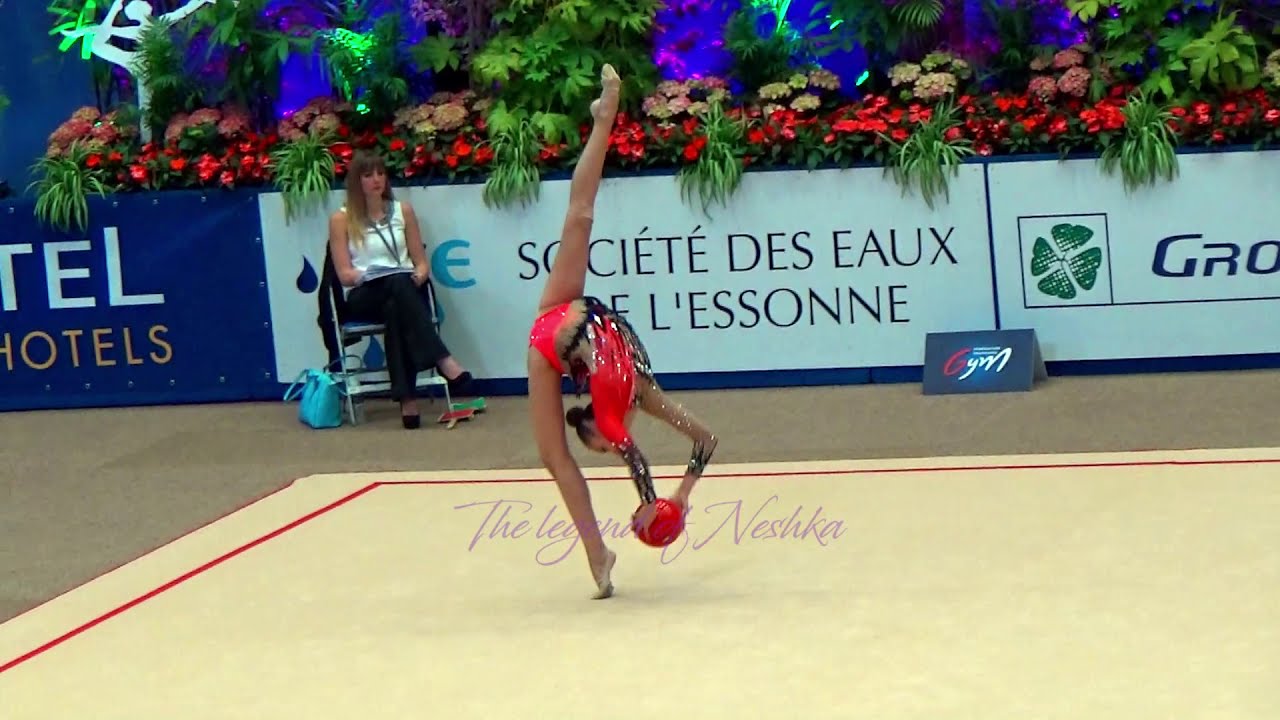Alina HARNASKO (BLR) ball - 2016 Corbeil junior AA
