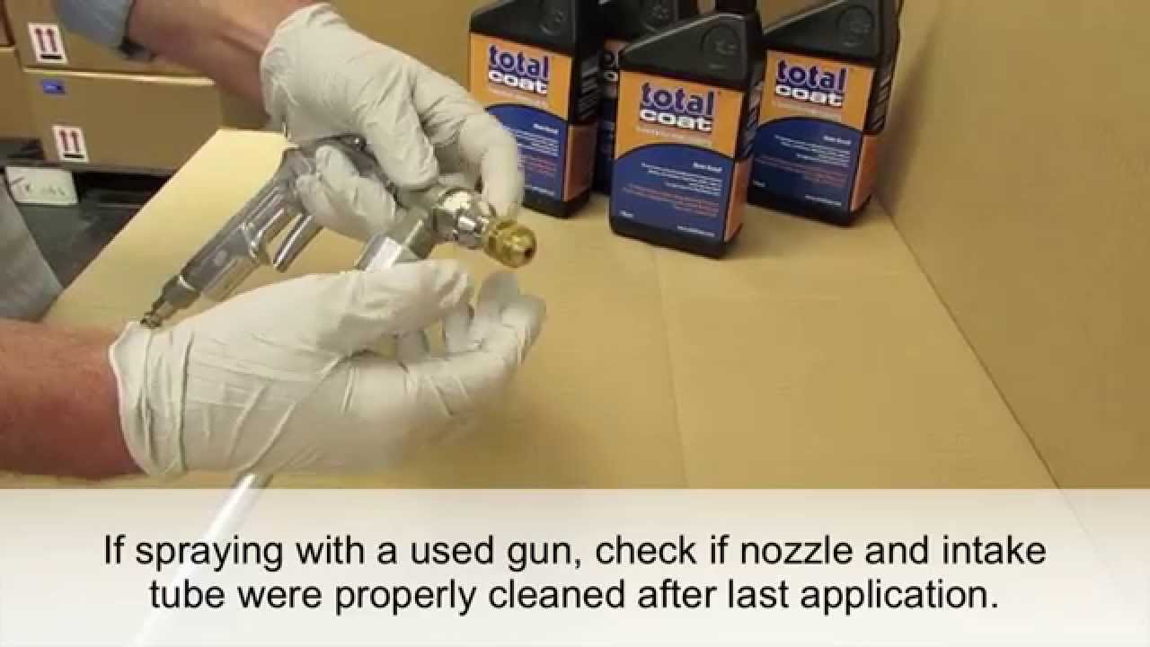 Spraying with RA Adjustable Undercoating Gun