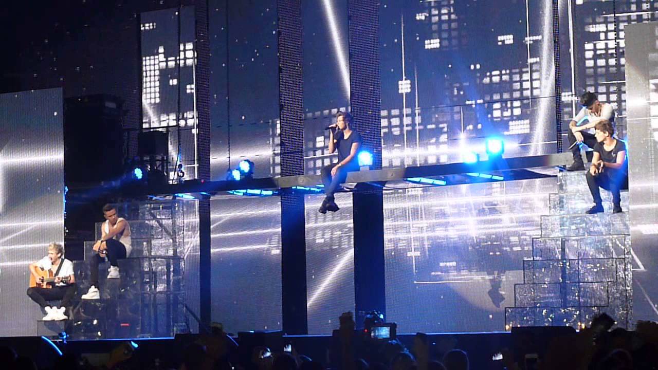 Little Things - One Direction in Columbus 18.6.13