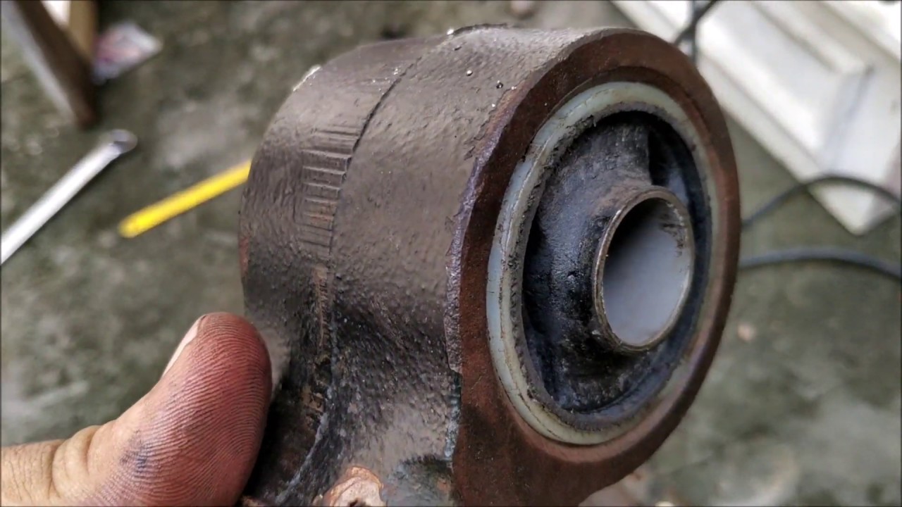 Fiesta 2013  substituição bucha bandeja - Sem prensa não rola...