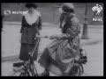 Motor scooters for femmes in Paris (1919)