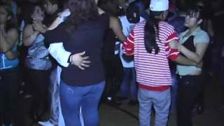 BAILANDO BACHATA EN LA CATEDRAL NEW YORK CON EL SONIDO
