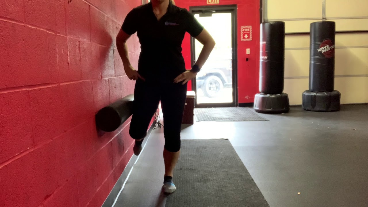 glute-med-single-leg-squat-tempo-w-foamroller-youtube