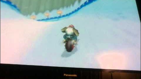[MKWii] DK Summit Glitch no Lap count - Jeff hou