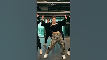 Thumbnail of BoA 보아 'Forgive Me' Dance Practice (Dance Highlight 1)