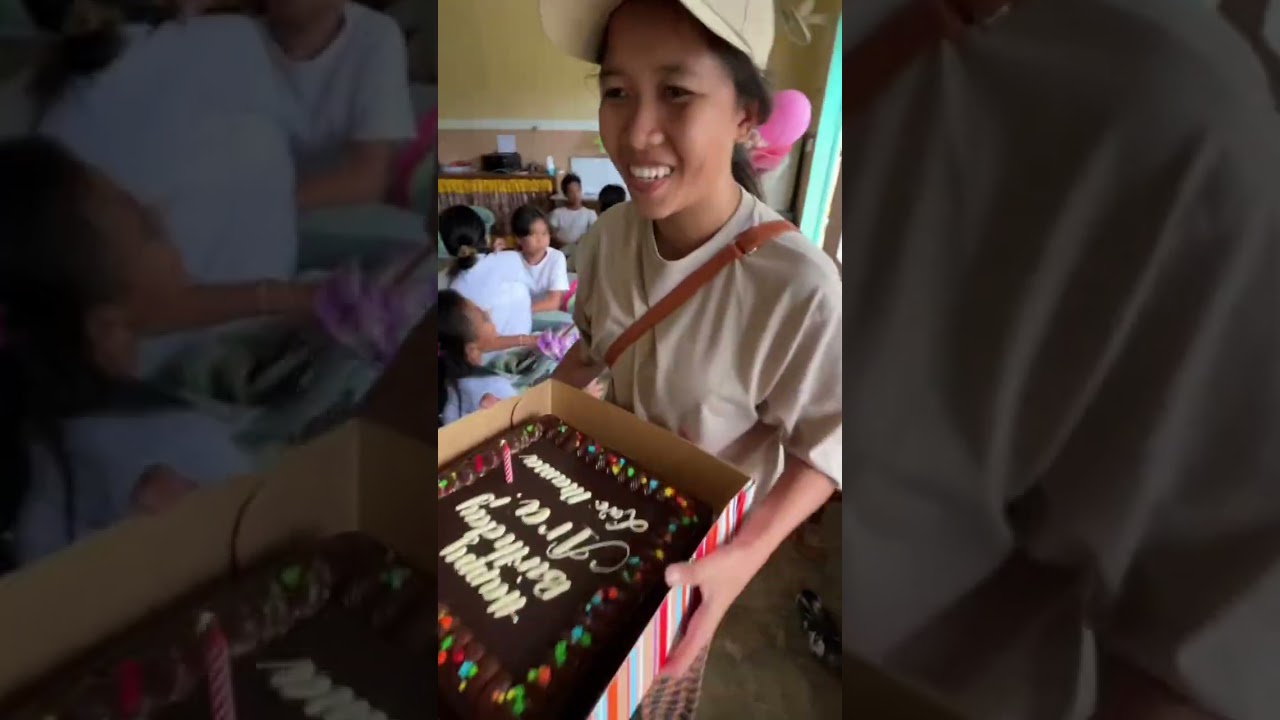 Nagdeliver at nagsurprise kami sa tagbakin elem school❤️😻