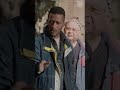 البرنس هتعمل ايه بالمرزبة هعملك مساج 