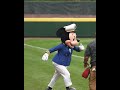 Captain Mickey Mouse from @DisneyParks brought the magic to Championship Sunday at the #LLWS! ⚾⚓