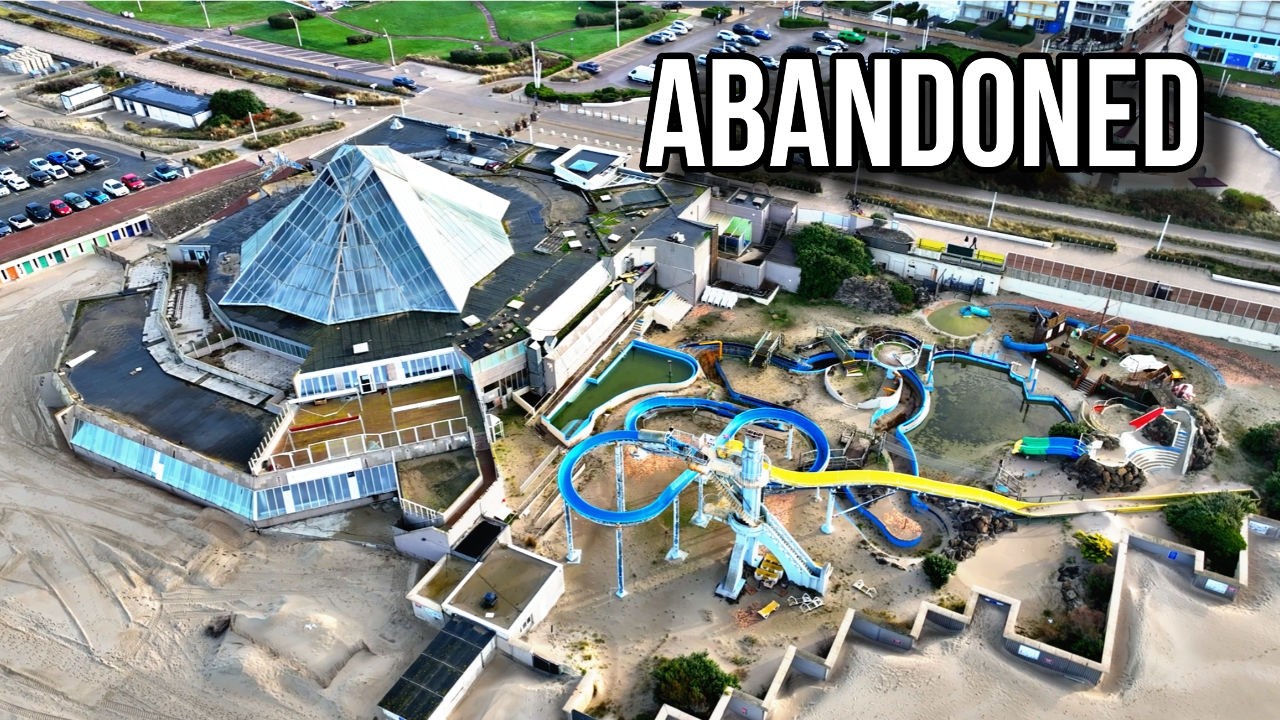 Inside the LARGEST ABANDONED Waterpark in France