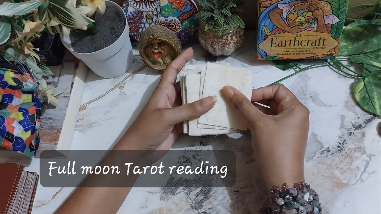 Full moon Tarot reading. Effects, changes in your life. Supermoon 🌕 Shift in Career and love life 💖