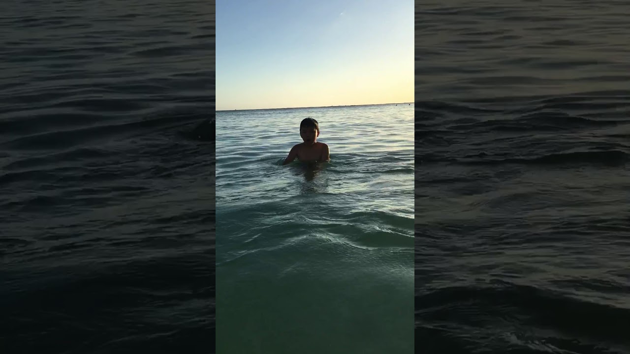 I am swimming - YouTube