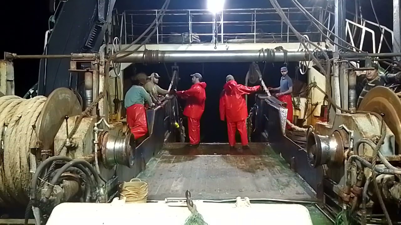 الصيد البحري بالمغرب:شاهد كيف يتم صيد السمك