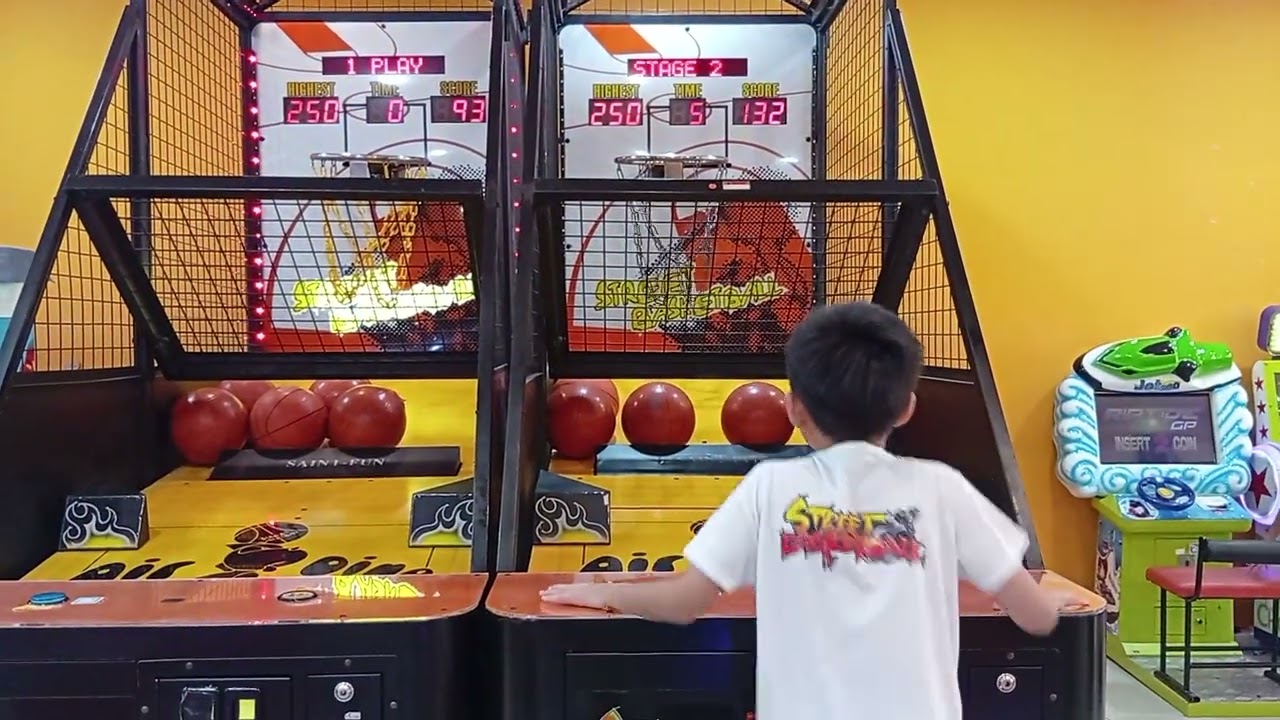 Street basketball arcade 424