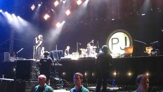 Yellow Ledbetter Pearl Jam Hide Park London 25th june 2010