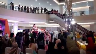 Cinta terlarang - Dara the virgin live in transmart banjarmasin
