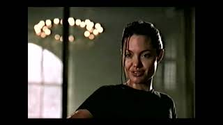 Ericsson Phones Lara Croft Tomb Raider Movie Tie-In Uk Ad 2001