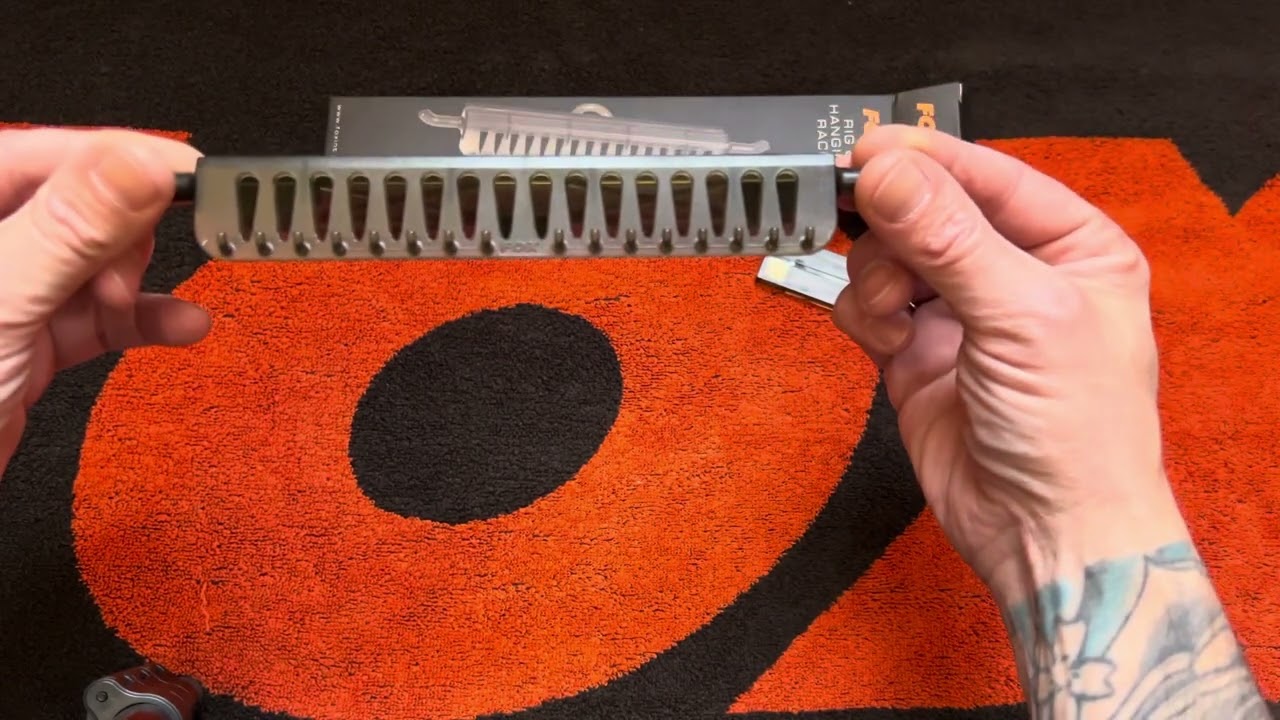 FOX RIG & HANGING RACK🦊🎣