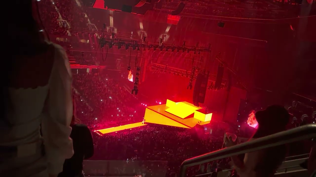 Billie Eilish Happier Than Ever Tour Full Concert | Charlotte, NC 2/6/22