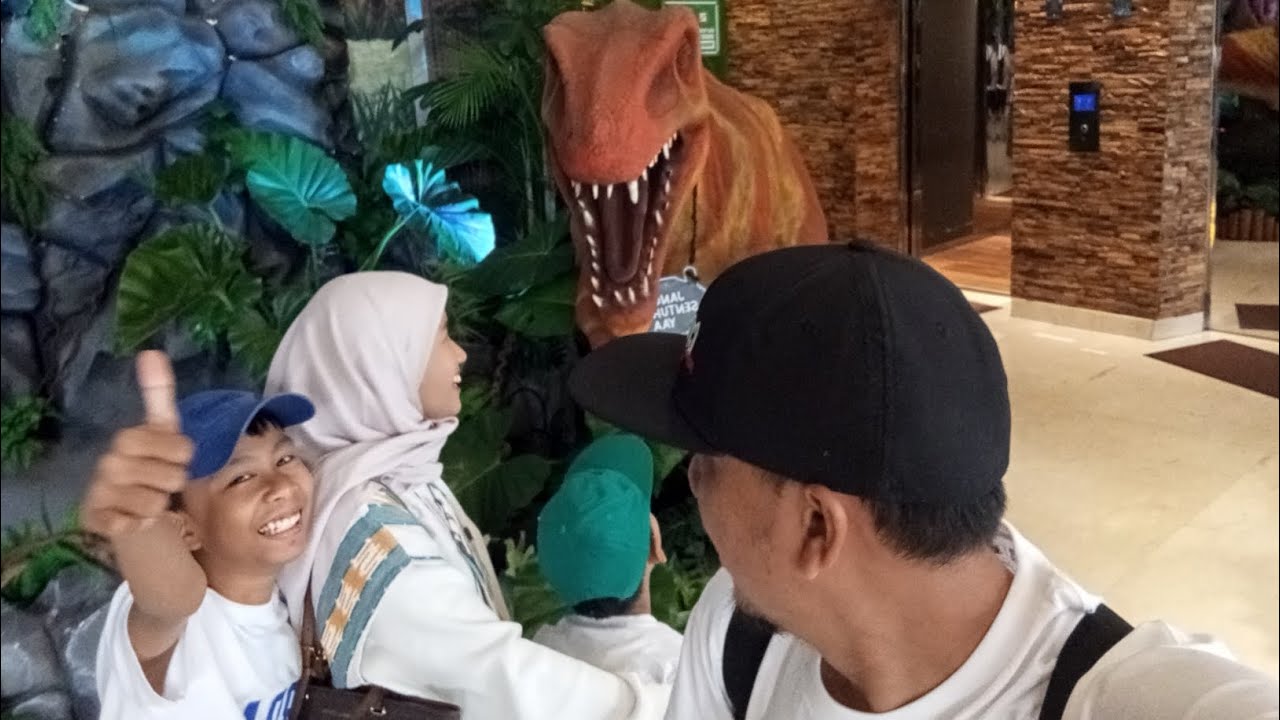 Welcome to the DinoPark Adventure!!! 