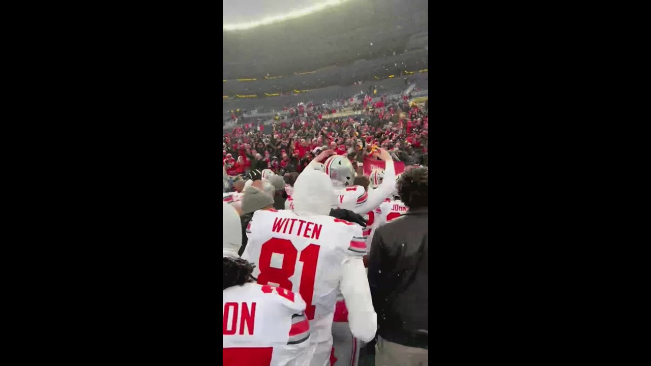 Buckeyes celebrate with fans after victory