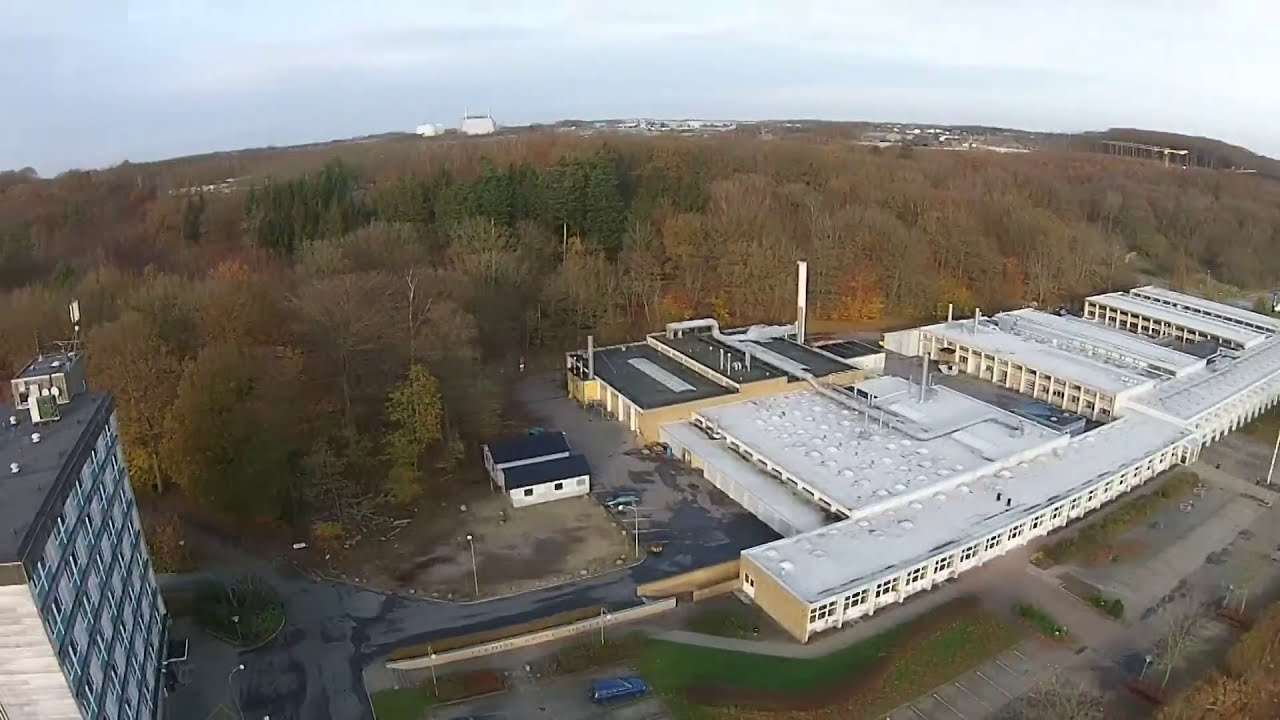 Silkeborg brandstation på Bredhøjvej og Teknisk Skole Kejlstrupvej - begge komplekser nedrevet nu.