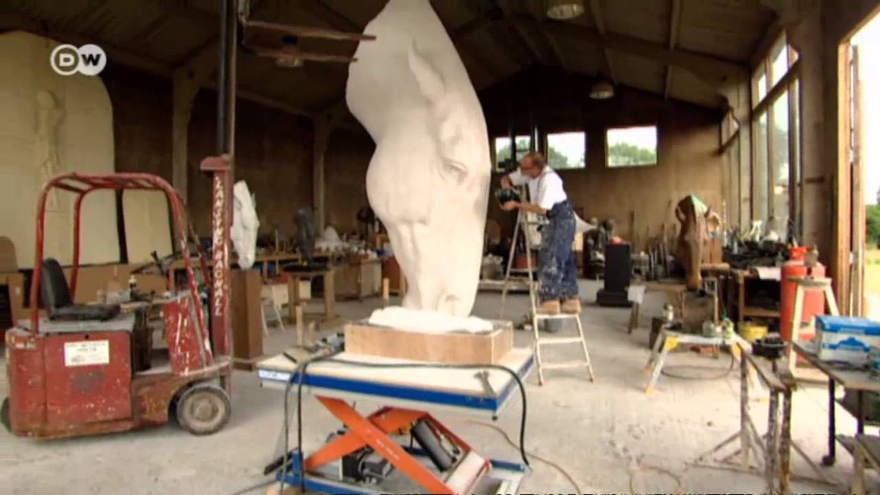 Esculturas equinas monumentales | Euromaxx