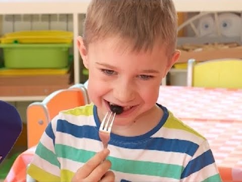 Оливки, авокадо и печень: как дети реагируют на нелюбимую еду?