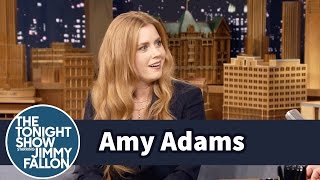 Amy Adams Had a Full Phone Convo in a Men's Bathroom
