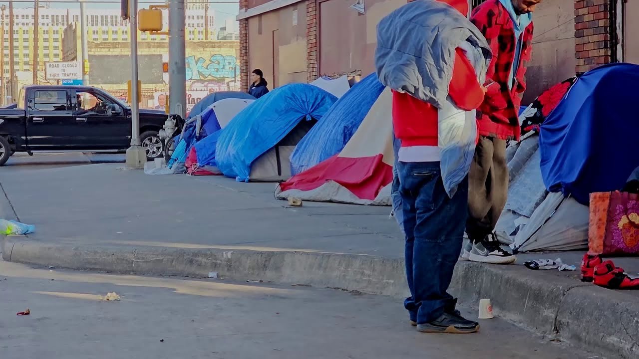 San Antonio community groups rally to support people experiencing homelessness during cold front