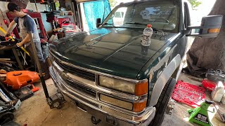 GSC: Upper ball joint replacement on a 1995 Chevy K3500 dually
