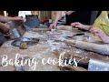 baking and decorating gingerbread cookies! (vlogmas #1)