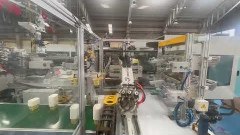 IML ROBOT - 5 sides labeling , 4 cavity