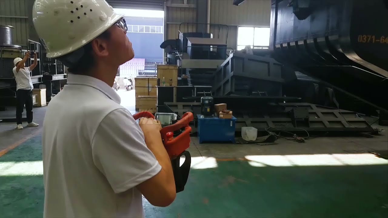 Testing of 200T/H Granite Crawler Type Mobile Crushing Plant-Vanguard Machinery Tech Crusher