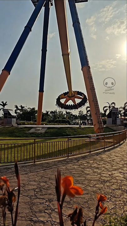 People Thrown Accident 360 Rides