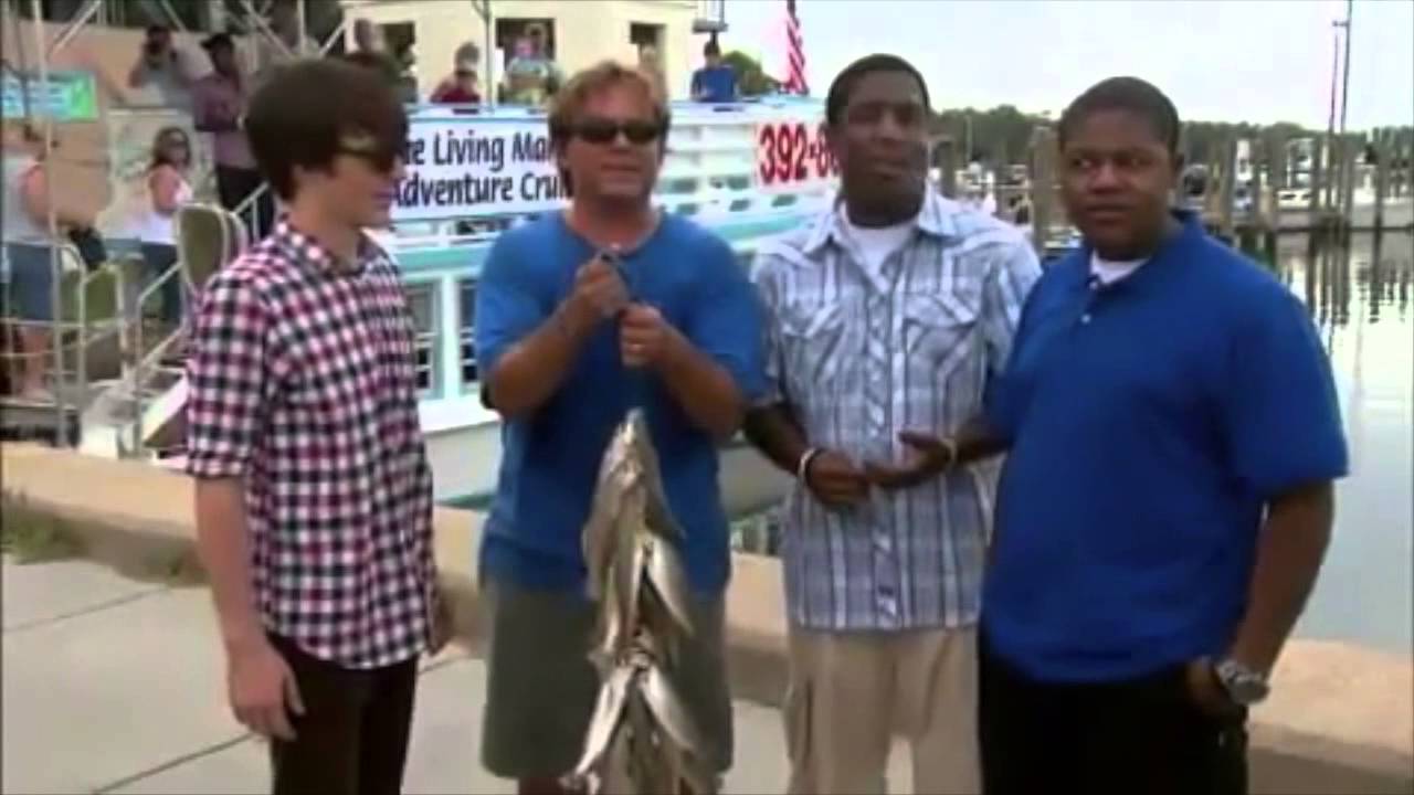 Kyle and Chris Massey fishing in MISSISSIPPI with Drake Bell