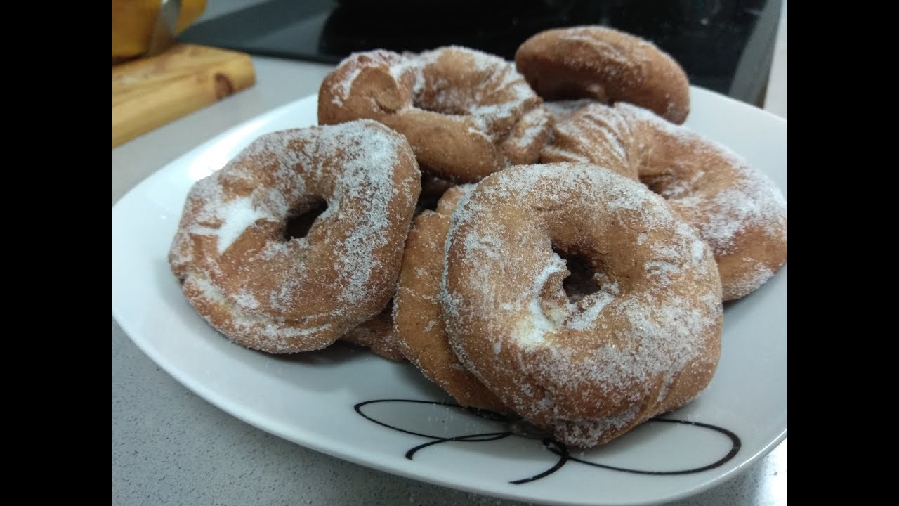 Rosquillas de anís con Mambo!! Iris Cocinando con Mambo!!