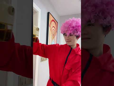 The Joker saves the abused Harley Quinn.#Shorts#Harley Quinn#joKer