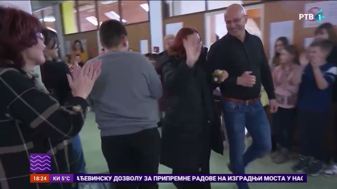 Iznenađenje za nastavnicu istorije Osnovnoj školi 