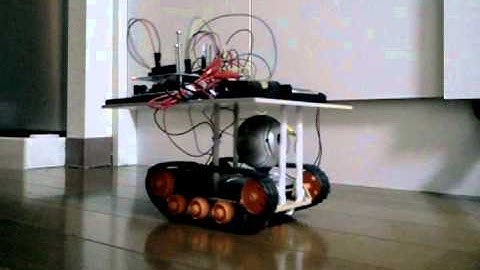 Arduinoとタミヤのタンクキットで作成。Adobe AIRから遠隔操作しています!