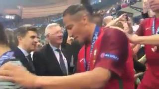 Euro 2016Sir Alex Ferguson Hugs Ronaldo And Nani In Final Match Portugal-France