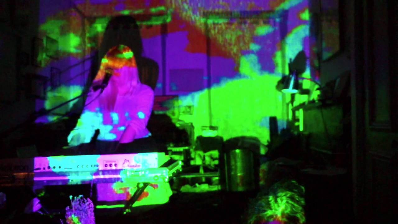 Janel Leppin Live in GrenwichVillage 5.14.16