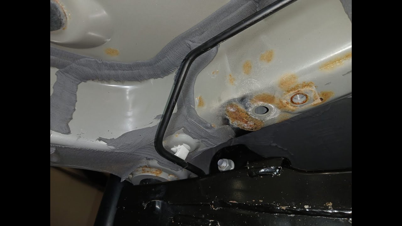 2021 Toyota Corolla nieHybrid - rdza znikąd. Przygotowanie do renowacji podwozia.