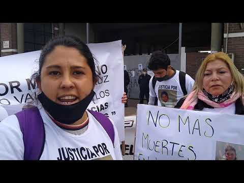 Familiares de Francisco Cruz se manifestaron frente a Fiscalías de Varela para reclamar la activació