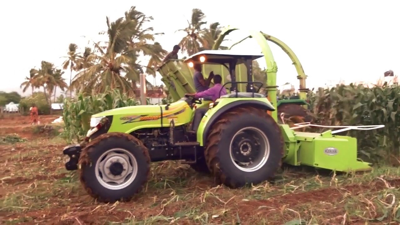 KARTAR 9036 Tractor with Multicrop chopper