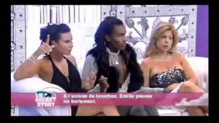 Emilie et Jonathan dans la piece secret