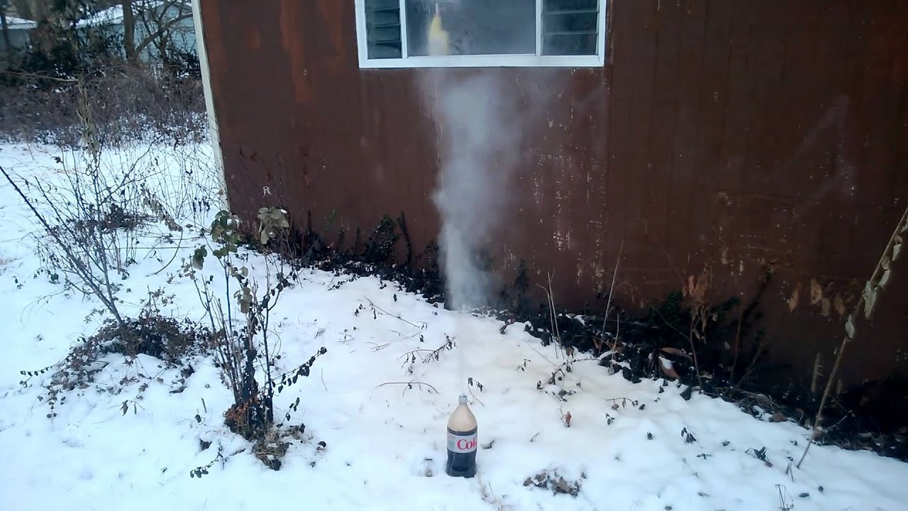 Warm Diet Coke And Mentos In Freezing Weather Part 1/2 - Steaming Soda