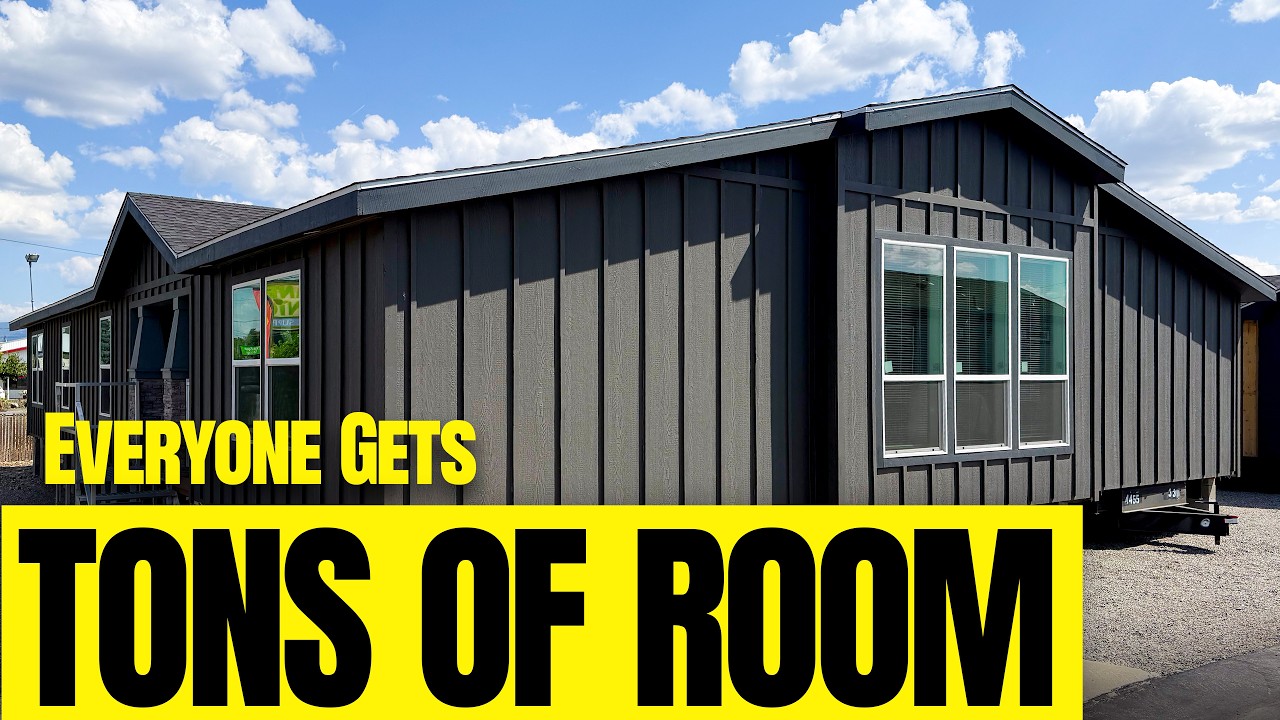 🔥 Everyone Gets TONS of Room! 🛋️🎮👨‍👩‍👧‍👦 FULL TOUR of AMAZING Manufactured Home