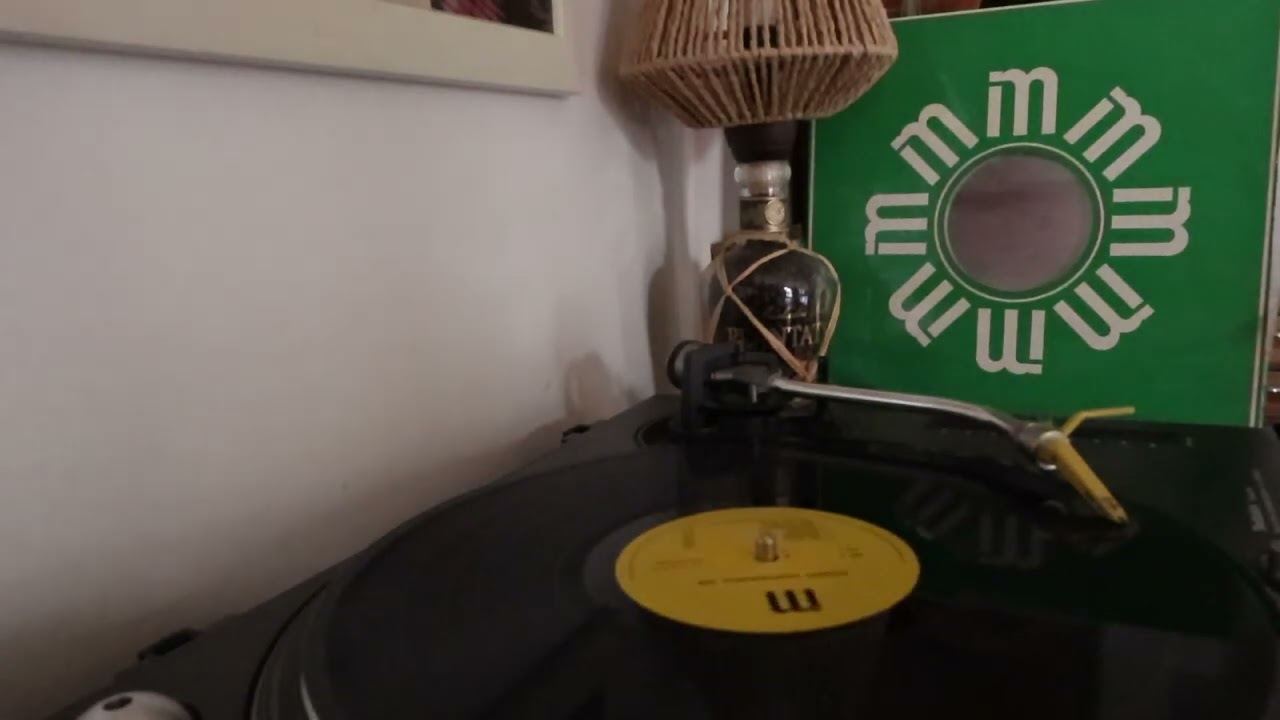 Johnny Hawksworth « Motorama » library-music